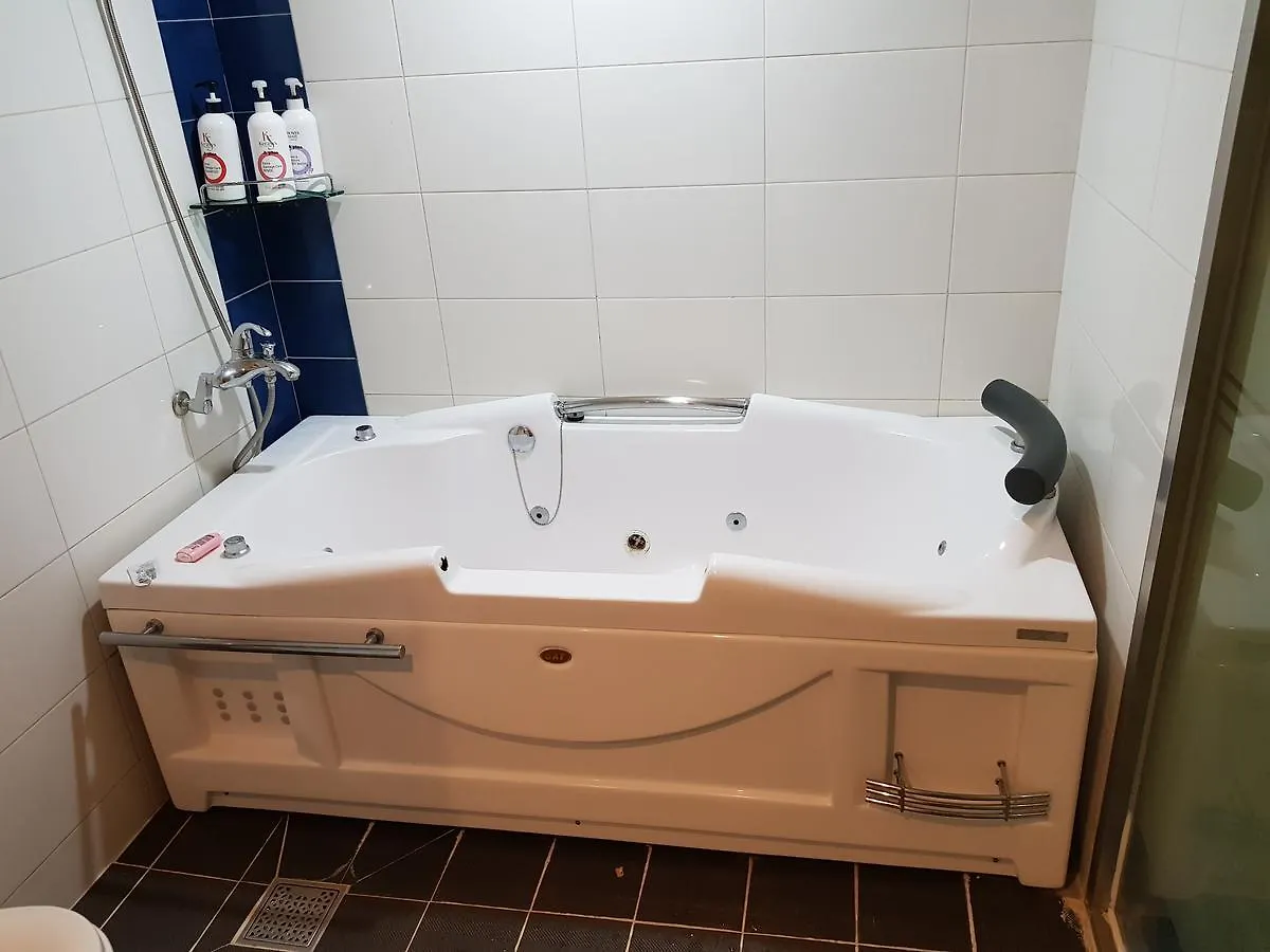 A Plus Motel Incheon